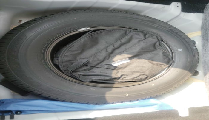 2022 Tata ALTROZ XZA PLUS, Petrol, Automatic, 22,000 km, tyre