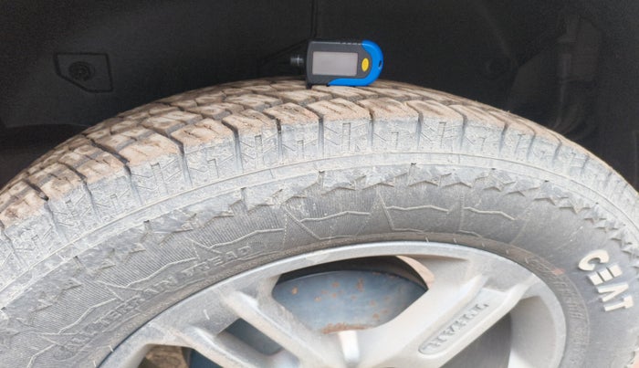 2020 Mahindra Thar LX D AT 4WD HT, Diesel, Automatic, 77,170 km, tyre