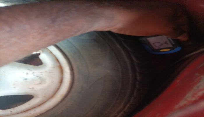 2010 Chevrolet Beat LS PETROL, Petrol, Manual, 79,704 km, tyre