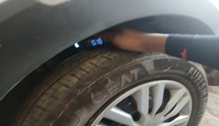 2023 Renault TRIBER RXE MT, Petrol, Manual, 7,745 km, tyre