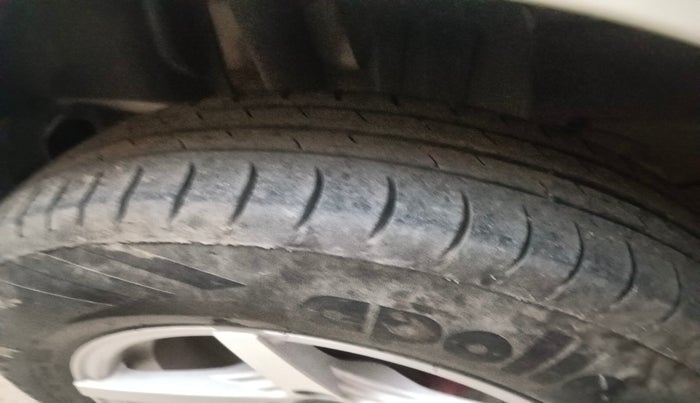 2020 Maruti Swift LXI, Petrol, Manual, 58,511 km, tyre