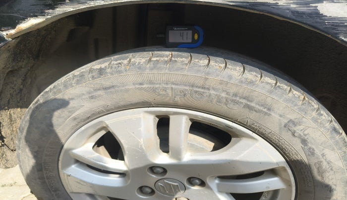 2013 Maruti Swift Dzire ZDI, Diesel, Manual, 98,050 km, tyre