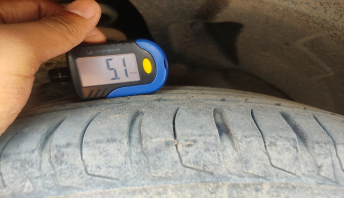 2022 Mahindra XUV300 W8 (O) 1.5 DIESEL, Diesel, Manual, 78,188 km, tyre