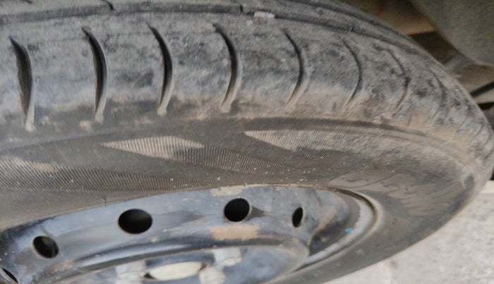 2014 Maruti Alto 800 LXI, Petrol, Manual, 62,442 km, tyre