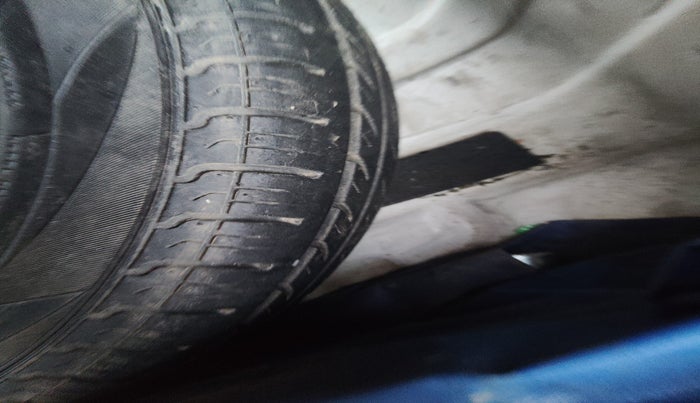 2014 Maruti Alto 800 LXI, Petrol, Manual, 62,442 km, tyre