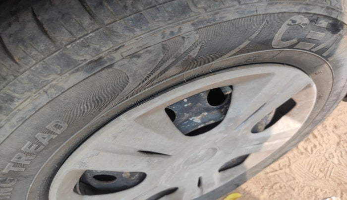 2010 Maruti Swift Dzire LDI, Diesel, Manual, 1,48,820 km, tyre