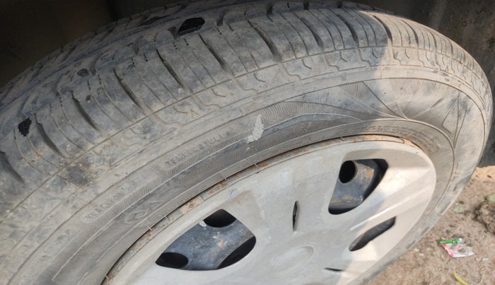 2010 Maruti Swift Dzire LDI, Diesel, Manual, 1,48,820 km, tyre