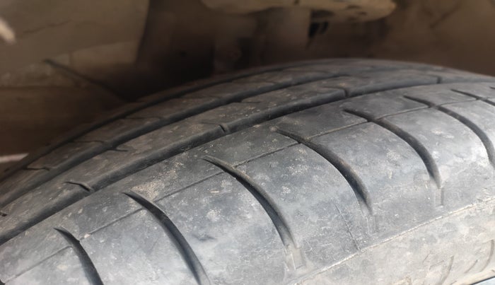 2020 Maruti Swift LXI, Petrol, Manual, 61,265 km, tyre