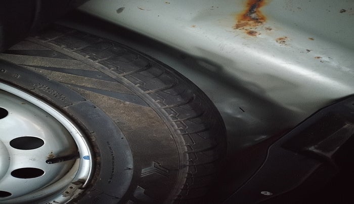 2020 Maruti Swift LXI, Petrol, Manual, 61,265 km, tyre