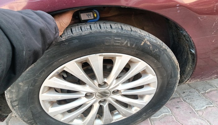 2014 Maruti Ciaz ZDI, Diesel, Manual, 99,283 km, tyre