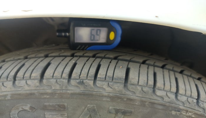 2021 Hyundai NEW SANTRO SPORTZ MT, Petrol, Manual, 16,749 km, tyre