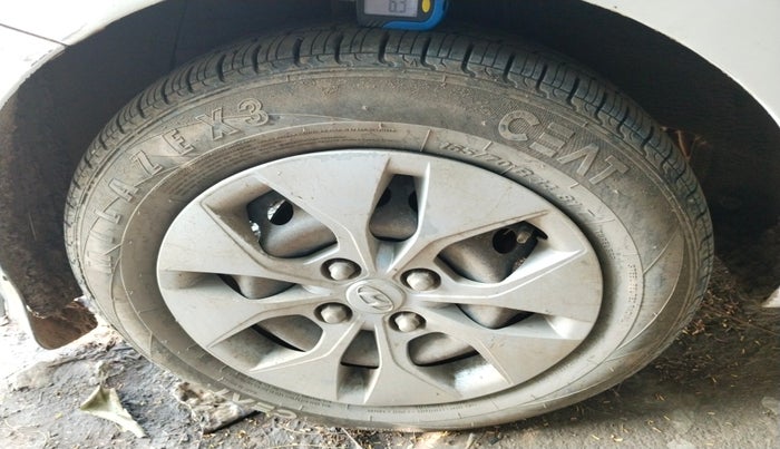 2017 Hyundai Xcent BASE ABS 1.1, Diesel, Manual, 1,64,156 km, tyre