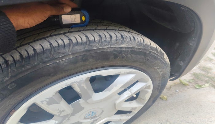 2023 Renault Kiger RXE MT, Petrol, Manual, 15,187 km, tyre