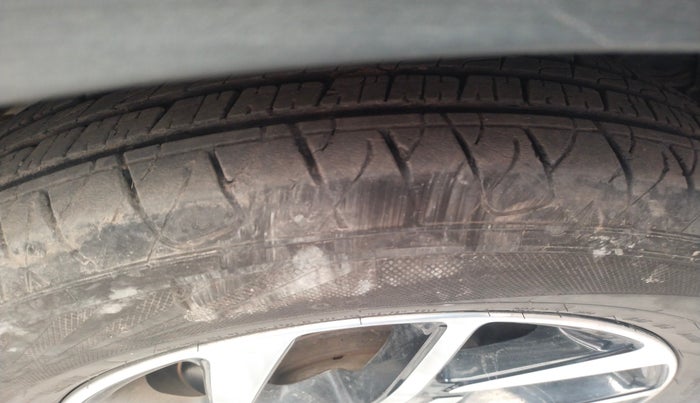 2024 Mahindra XUV 3XO AX5 1.5 Turbo Diesel, Diesel, Manual, 9,504 km, tyre