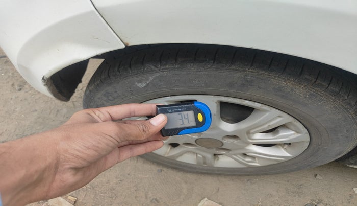 2016 Tata Tiago XZ PETROL, Petrol, Manual, 1,77,011 km, tyre