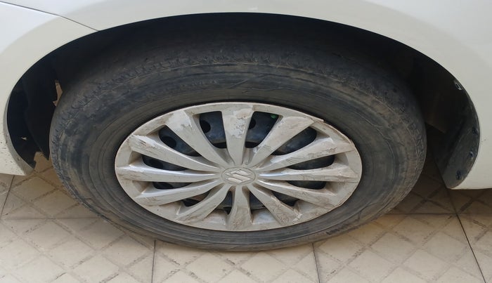 2015 Maruti Swift Dzire VDI, Diesel, Manual, 83,696 km, tyre
