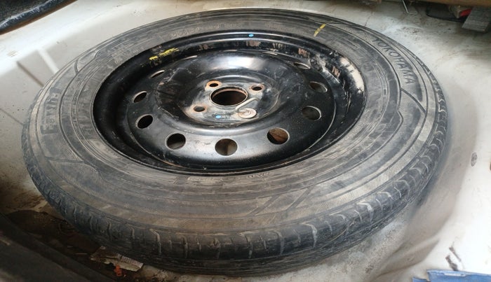 2015 Maruti Swift Dzire VDI, Diesel, Manual, 83,696 km, tyre