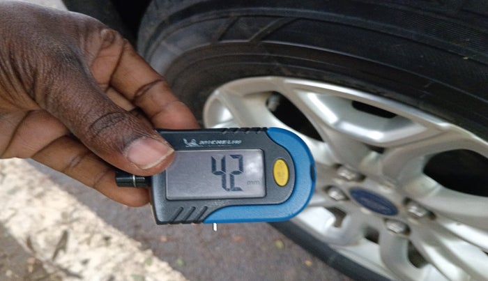 2013 Ford Ecosport TITANIUM 1.5L DIESEL (OPT), Diesel, Manual, 73,678 km, tyre