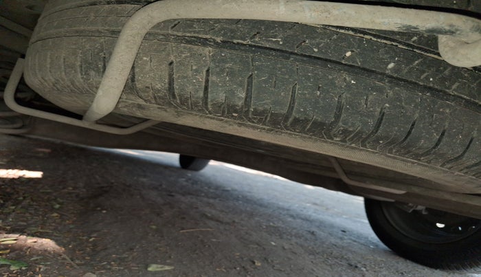 2020 Maruti Ertiga VXI SHVS, Petrol, Manual, 66,144 km, tyre