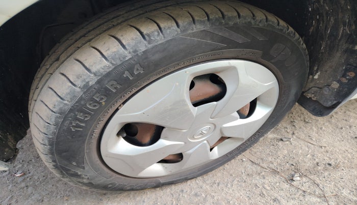 2018 Tata Tiago XT PETROL, Petrol, Manual, 50,128 km, tyre