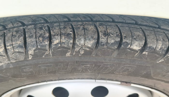 2013 Hyundai i10 ERA 1.1, Petrol, Manual, 62,078 km, tyre