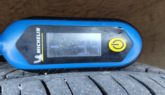 2014 Hyundai Santro Xing GLS PLUS AUDIO, Petrol, Manual, 98,055 km, tyre