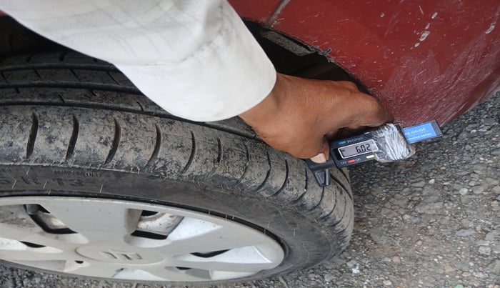 2012 Maruti Alto K10 LXI, Petrol, Manual, 1,99,191 km, tyre