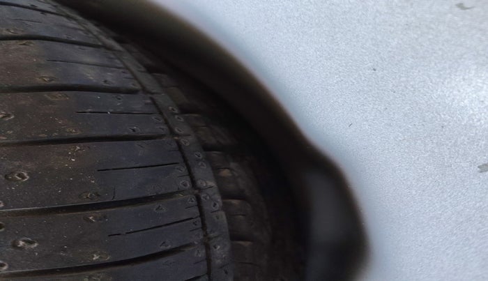 2020 Hyundai Elite i20 SPORTZ PLUS 1.2, Petrol, Manual, 1,35,481 km, tyre