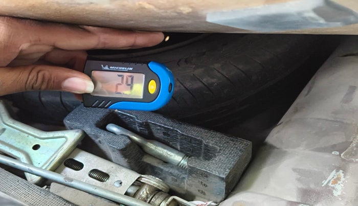 2016 Honda Amaze 1.2L I-VTEC S, Petrol, Manual, 1,36,974 km, tyre