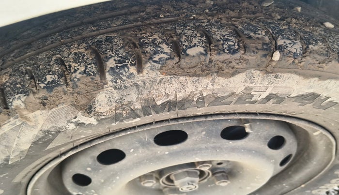 2017 Tata Tiago XT PETROL, Petrol, Manual, 1,20,211 km, tyre