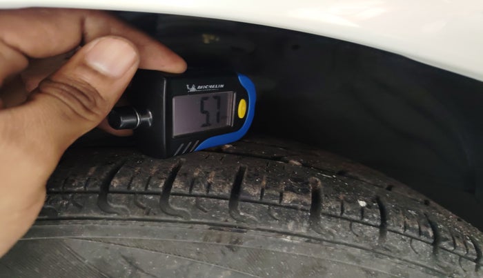 2016 Hyundai Grand i10 SPORTZ 1.2 KAPPA VTVT, Petrol, Manual, 47,574 km, tyre