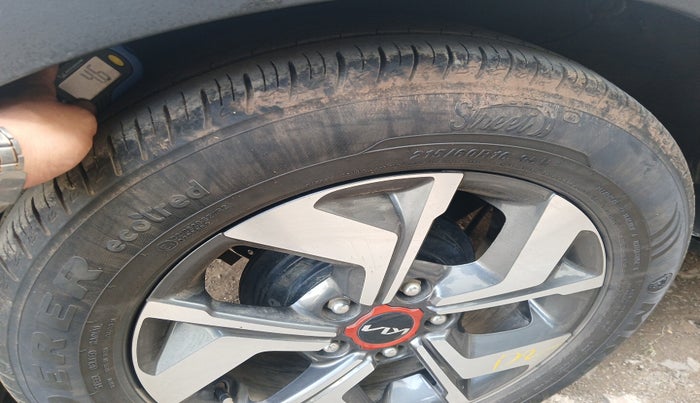 2023 KIA SONET HTX Anniversary Edition 1.5 iMT, Diesel, Manual, 35,399 km, tyre