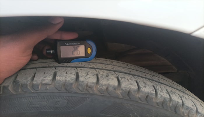 2022 Maruti Swift VXI, Petrol, Manual, 35,304 km, tyre