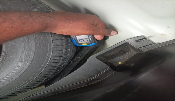 2022 Maruti Swift VXI, Petrol, Manual, 35,304 km, tyre