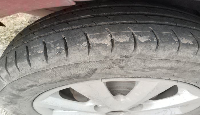 2015 Ford Figo Aspire TITANIUM1.5 DIESEL, Diesel, Manual, 1,37,256 km, tyre