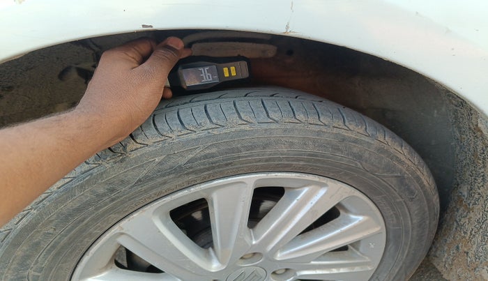 2016 Maruti Swift Dzire ZDI AMT, Diesel, Automatic, 1,50,944 km, tyre