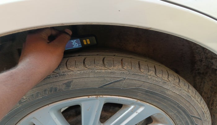 2016 Maruti Swift Dzire ZDI AMT, Diesel, Automatic, 1,50,944 km, tyre