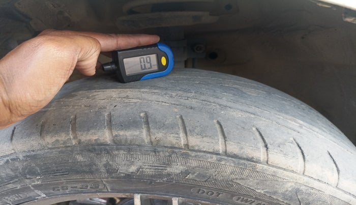 2013 Maruti Swift VDI, Diesel, Manual, 87,971 km, tyre