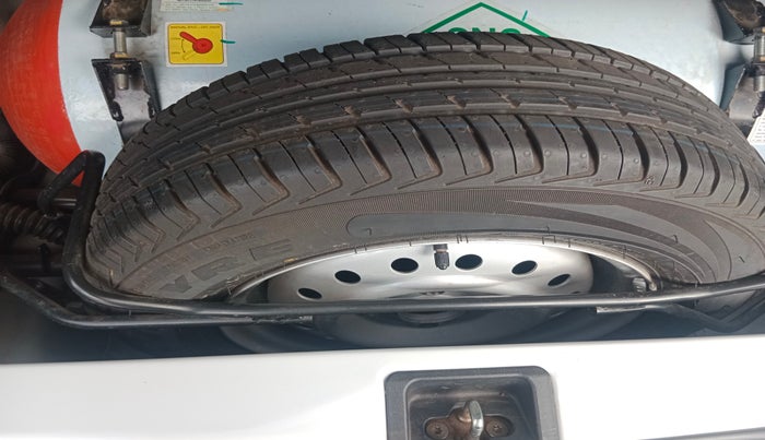 2021 Maruti New Wagon-R LXI CNG (O) 1.0, Petrol, Manual, 27,443 km, tyre