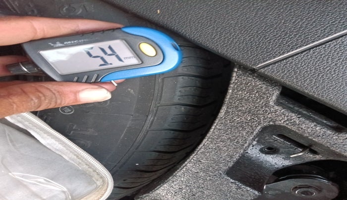 2023 Skoda Kodiaq L&K 4X4, Petrol, Automatic, 80,994 km, tyre