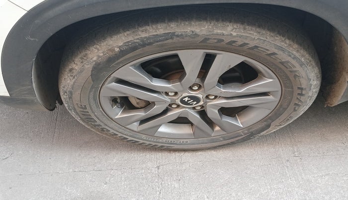 2020 KIA SELTOS HTX IVT 1.5 PETROL, Petrol, Automatic, 1,07,007 km, tyre