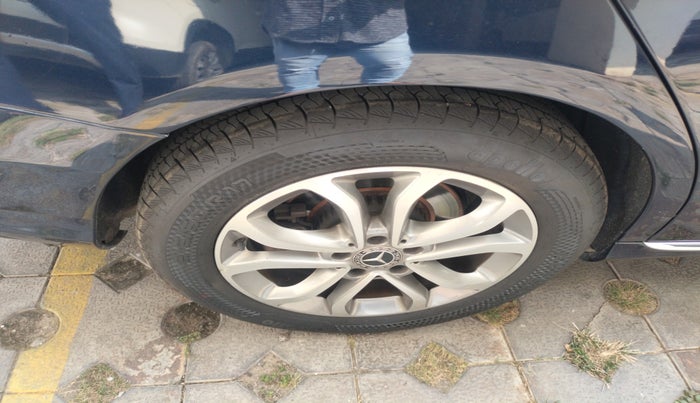 2017 Mercedes Benz C Class C 220 CDI AVANTGARDE, Diesel, Automatic, 43,352 km, tyre