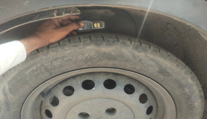 2021 Tata NEXON XE PETROL, Petrol, Manual, 88,670 km, tyre