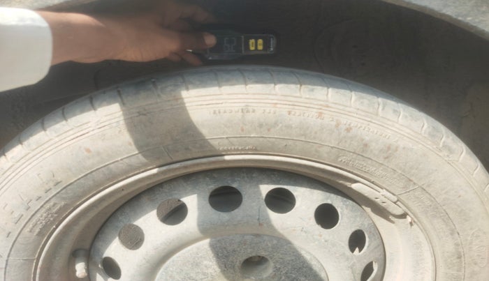 2021 Tata NEXON XE PETROL, Petrol, Manual, 88,670 km, tyre