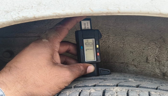 2017 Maruti Wagon R 1.0 VXI, Petrol, Manual, 95,051 km, tyre