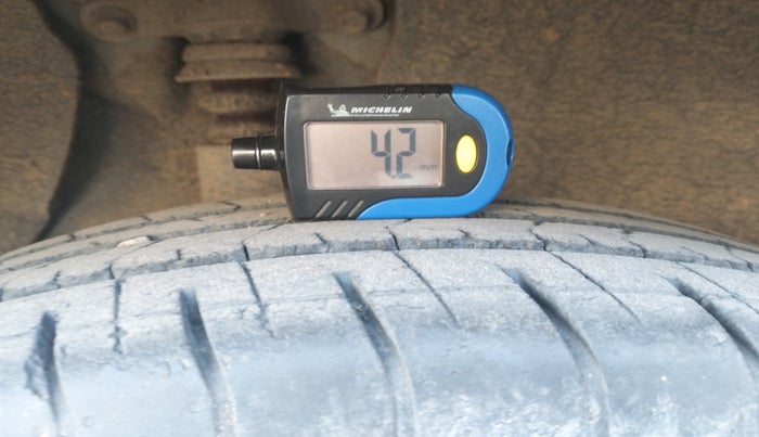 2016 Hyundai Creta BASE 1.4 DIESEL, Diesel, Manual, 1,99,660 km, tyre