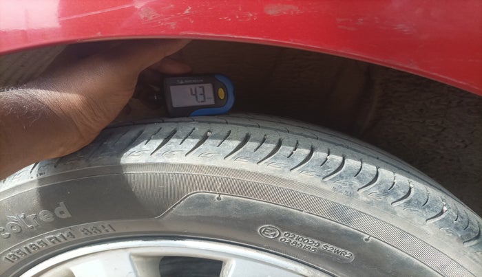 2013 Hyundai i20 ASTA 1.2, Petrol, Manual, 1,27,786 km, tyre