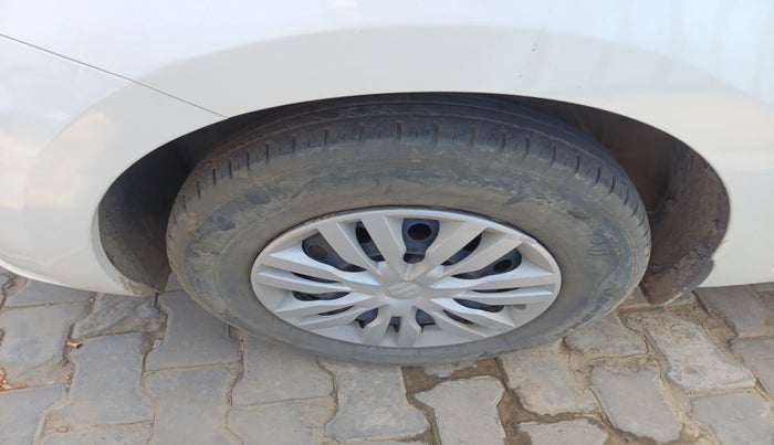 2022 Maruti Dzire VXI, Petrol, Manual, 20,512 km, tyre