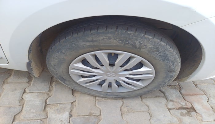 2022 Maruti Dzire VXI, Petrol, Manual, 20,512 km, tyre