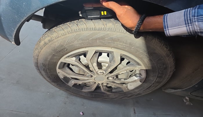 2015 Nissan Micra XL PETROL, Petrol, Manual, 36,363 km, tyre